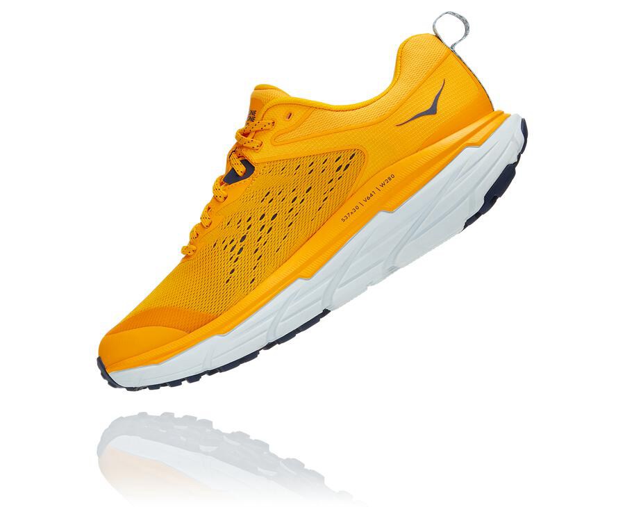 Hoka One One Trainers Mens Yellow - Challenger ATR 6 - 25419JOKF